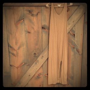 MAXI DRESS TAN MEDIUM